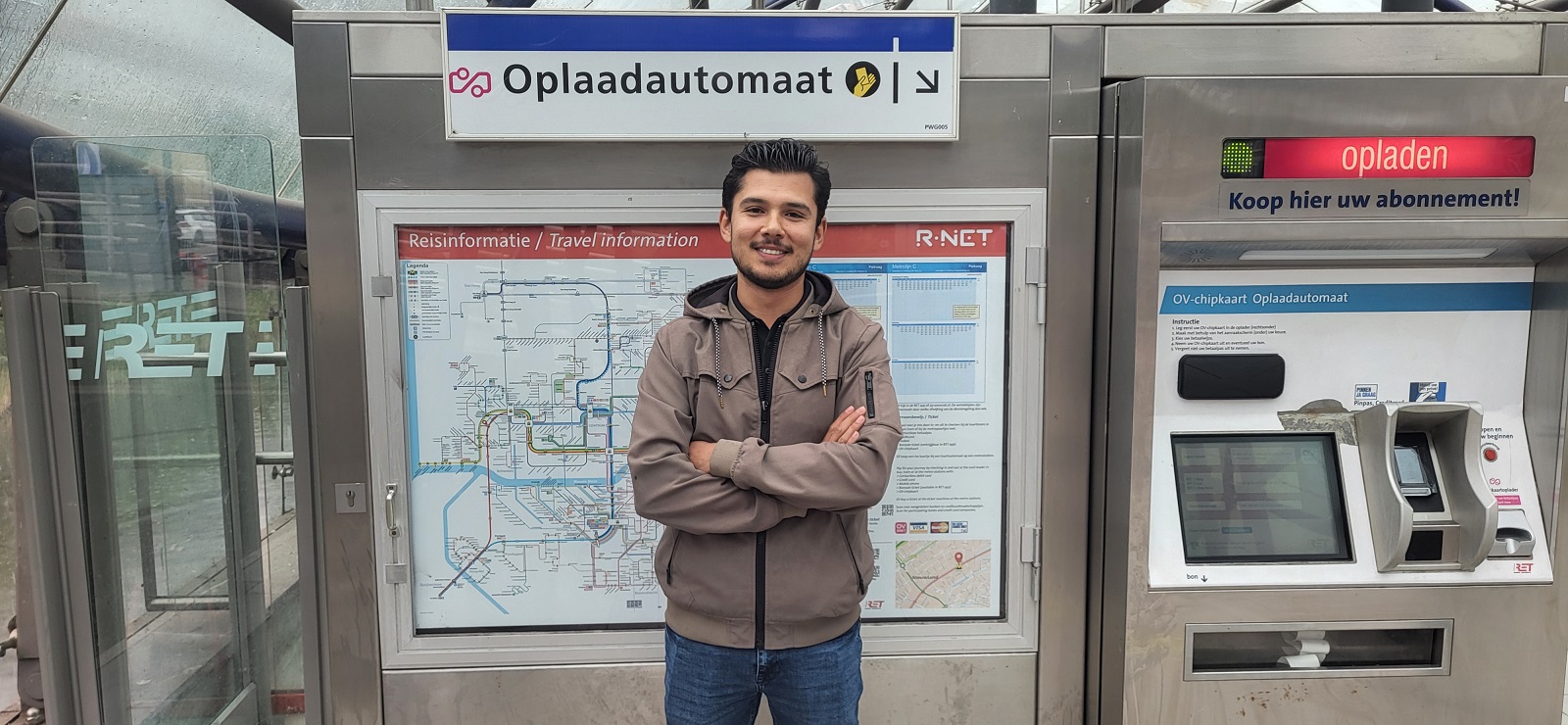 Plaatsing fitnesstoestellen metrostation Parkweg