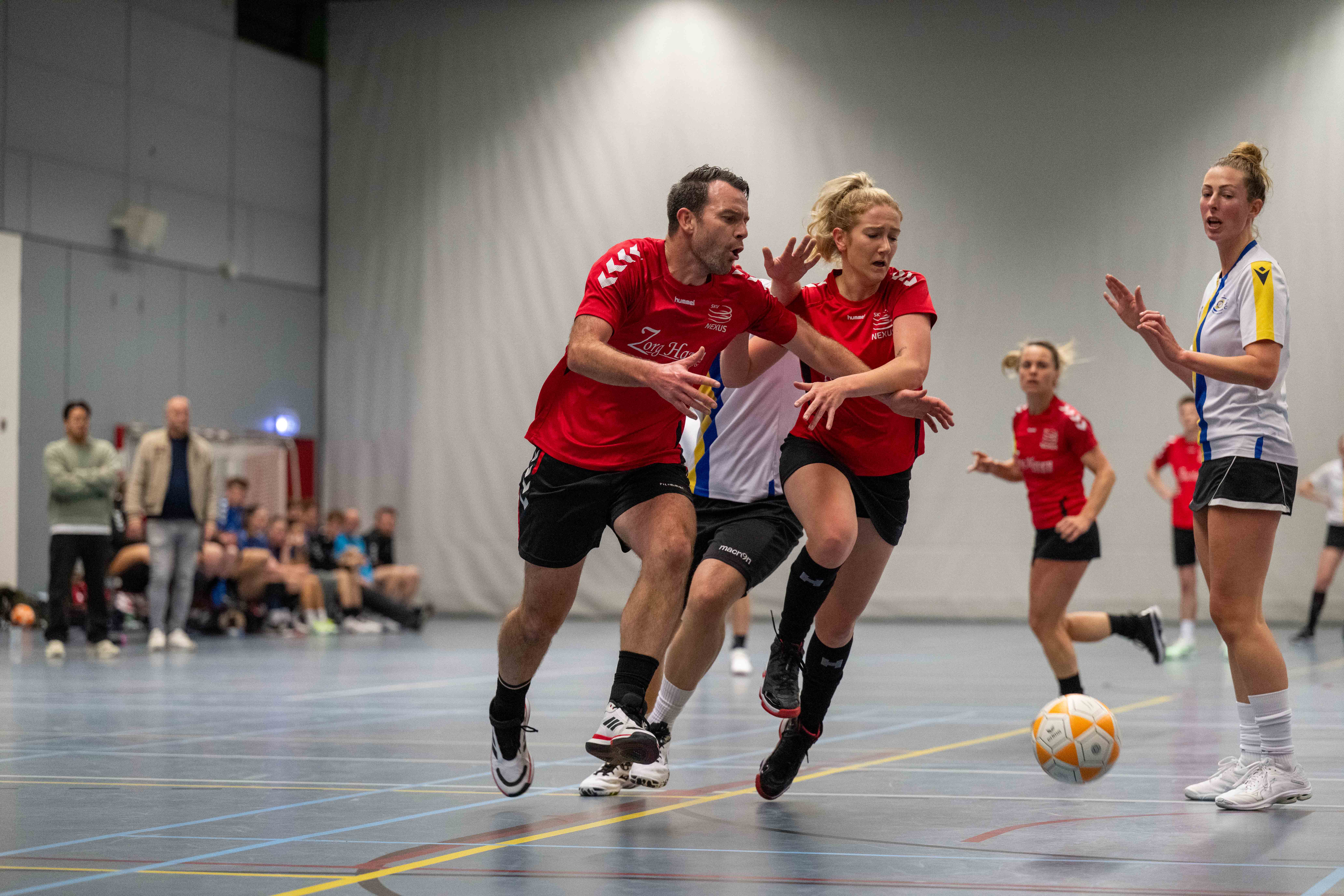 Nexus begon sterk ...