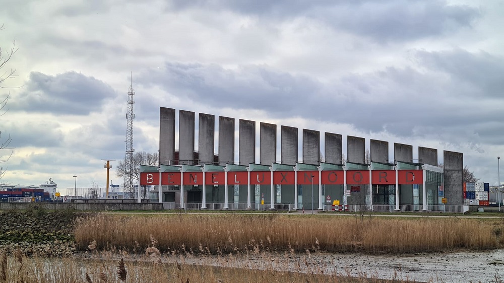 Twee gevallen waarbij scooterende jongens (16) vuurwapen bij zich hebben