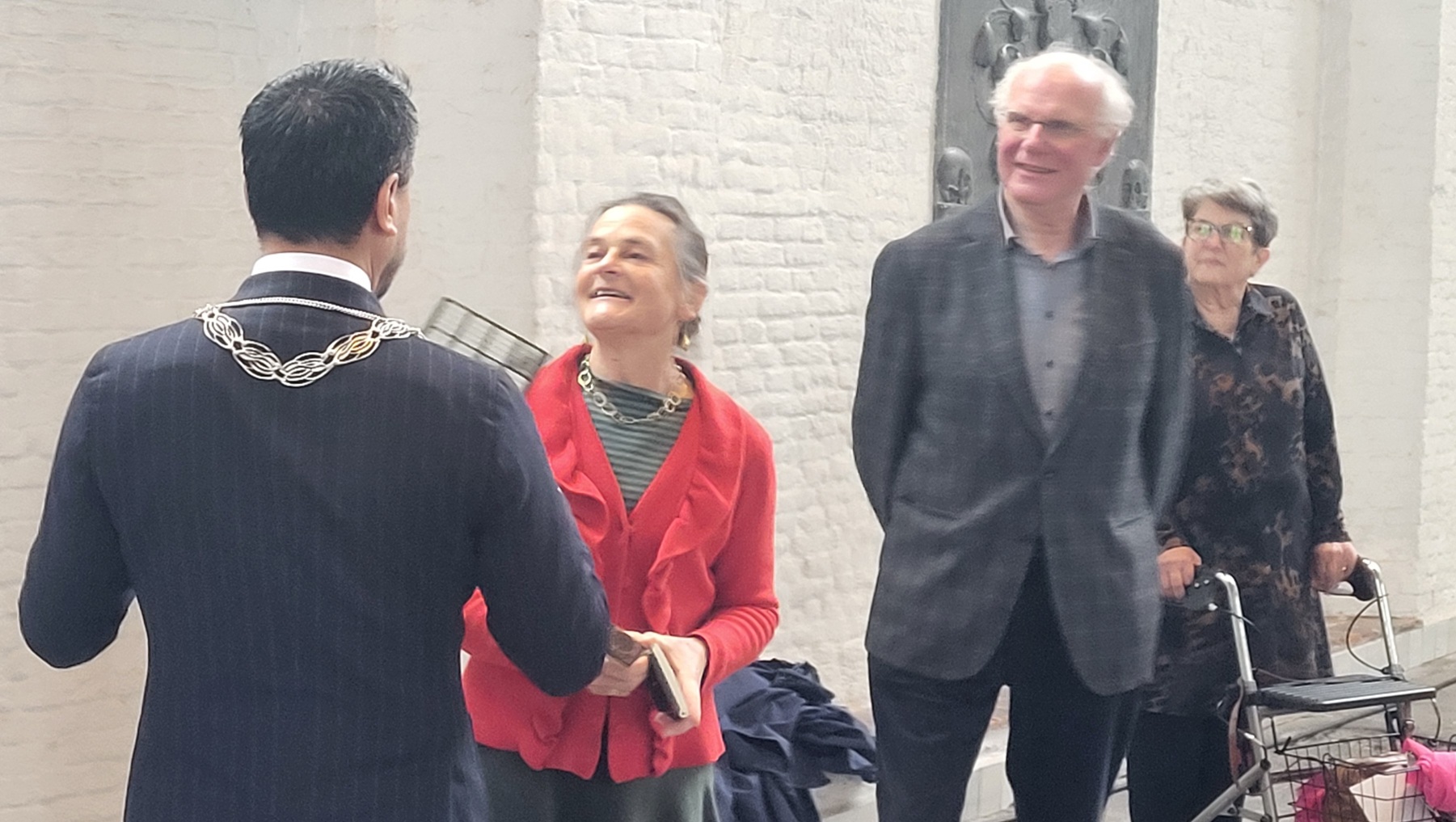 Liduinaraam onthuld in de jubilerende 600-jarige kerk