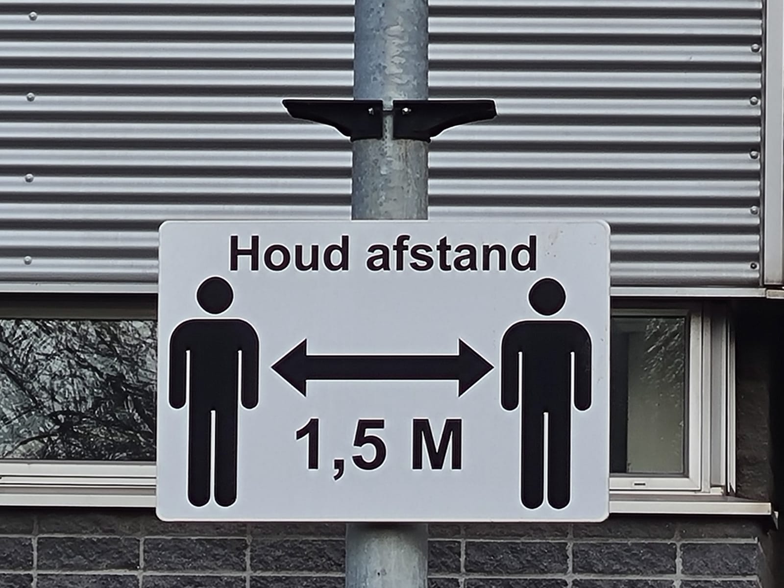 Dagtotaal nieuwe coronabesmettingen bijna 2000 lager dan gisteren