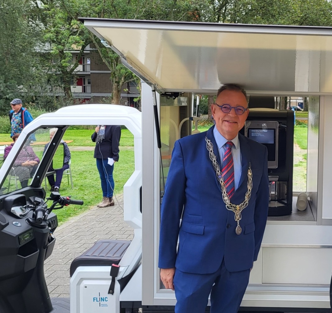 Netwerk Groenoord zet tuktuk in tegen eenzaamheid