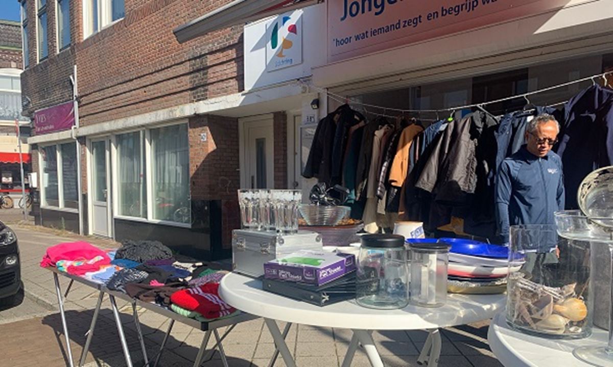 Weggeefdag bij J&S voor heel Schiedam!