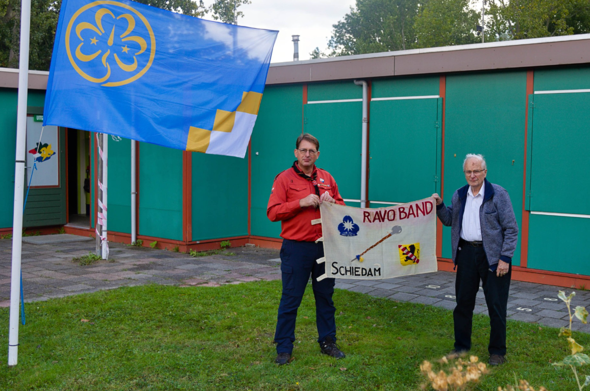 Historisch vaandel uit 1949 terug in Schiedam