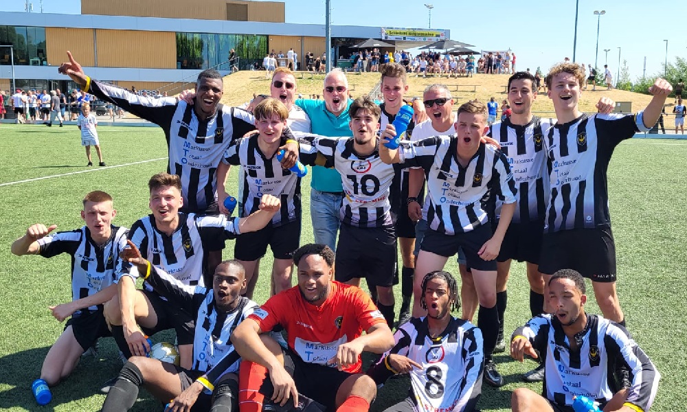 Videoreportage door JW van Schiedams Voetbalkampioenschap