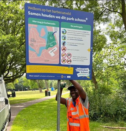 Nieuwe informatieborden in Prinses Beatrixpark en Park Maasboulevard