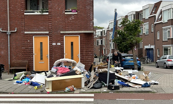 'Toch niet te geloven dat mensen hun hele huisraad zo dumpen'