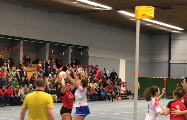 Movado vecht zich terug tot 2 punten, maar eindsprint is voor Nexus