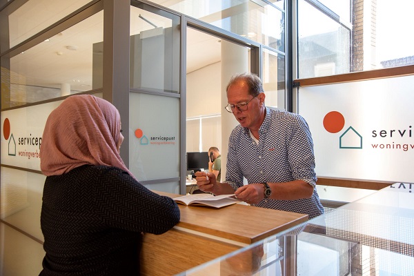 De balie van het Servicepunt Woningverbetering is weer open