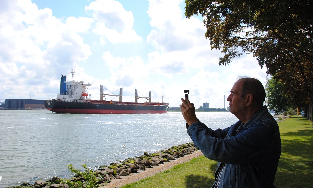 Maasboulevard... vakantie in eigen land, met internationaal uitzicht
