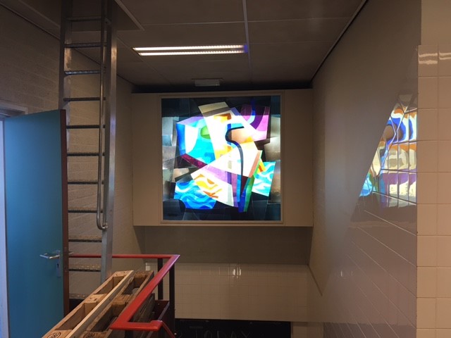 'Laagbouw ONS-gebouw gaat plat, maar behoud dit glaskunstwerk'