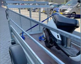 Politie neemt snorscooter in beslag die 45 km sneller kan