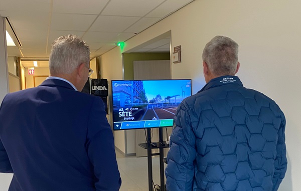 Broers schenken fietslabyrint aan Franciscus Oncologiecentrum