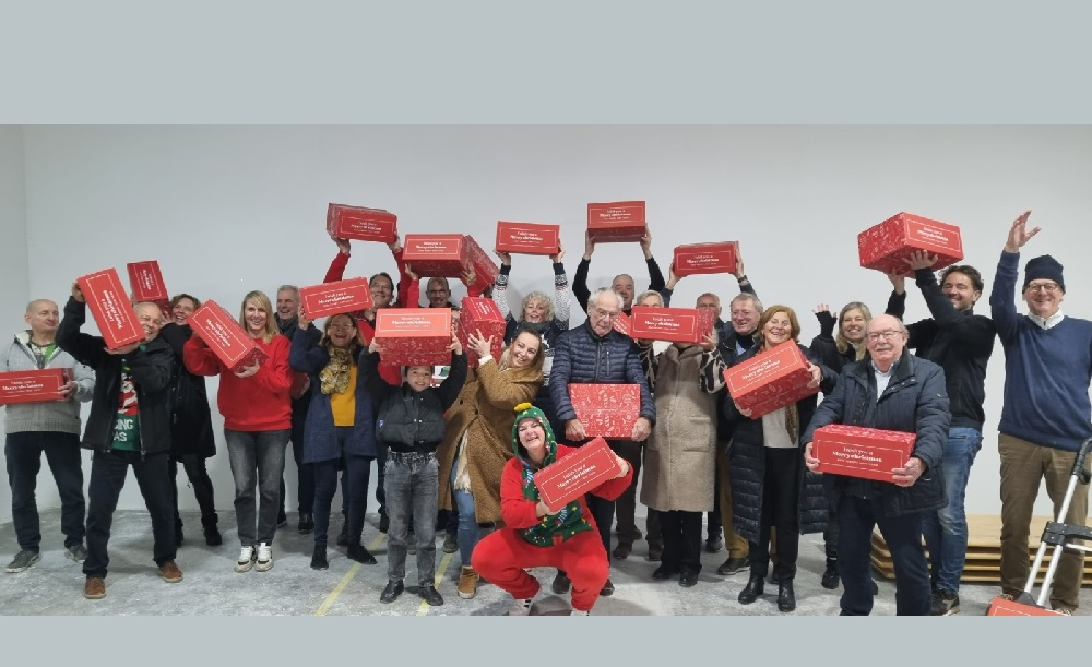 150 kerstpakketten gaan naar zorgbehoevende ouderen