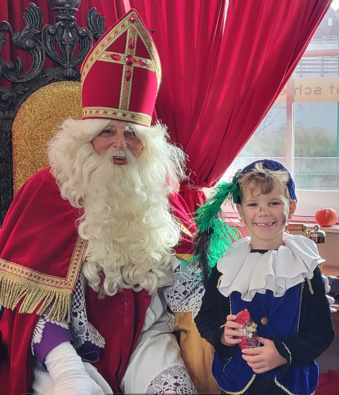 Alle kindertjes mogen met de Sint op de foto