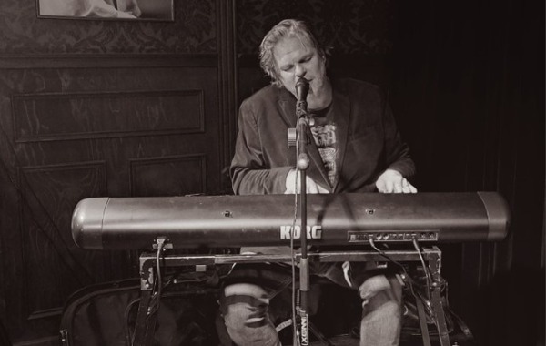 Roel Spanjers laat Bier & Vinyl genieten