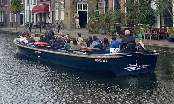 Woongroep Pameijer is onthaald op vaartocht en lunch