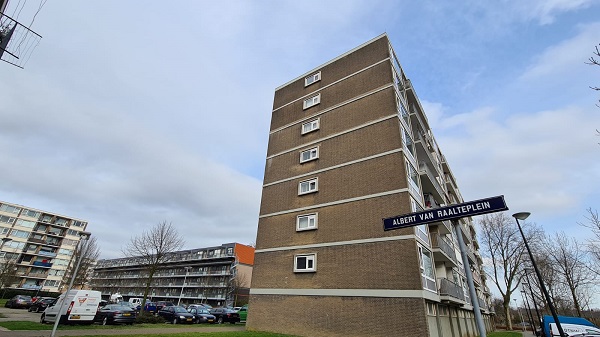 Huurders lopen kwaad weg uit gesprek met Woonplus-directeur