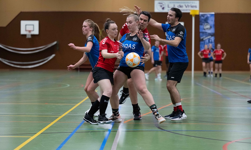 Nexus trekt in zinderende wedstrijd aan het langste eind