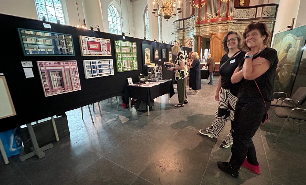 KunstWerkt-deelnemers op Art Fair in Grote Kerk Vlaardingen
