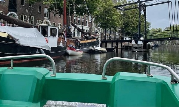 Waterfietsen worden ingezet als drijvende kliko's