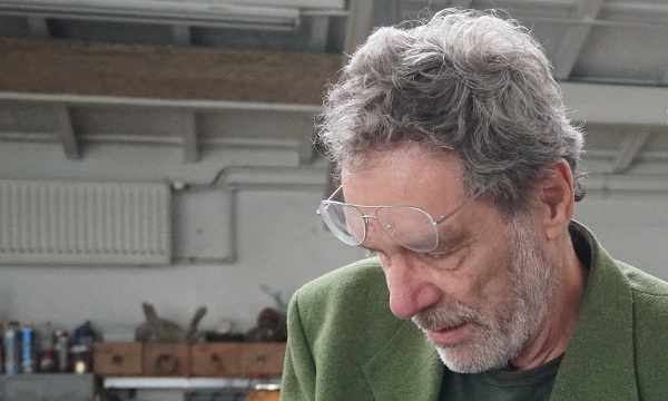 Kunstenaar Sjef Henderickx (1944) is overleden