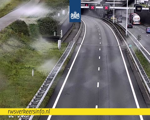 Linker tunnelbuis Beneluxtunnel richting zuiden is dicht