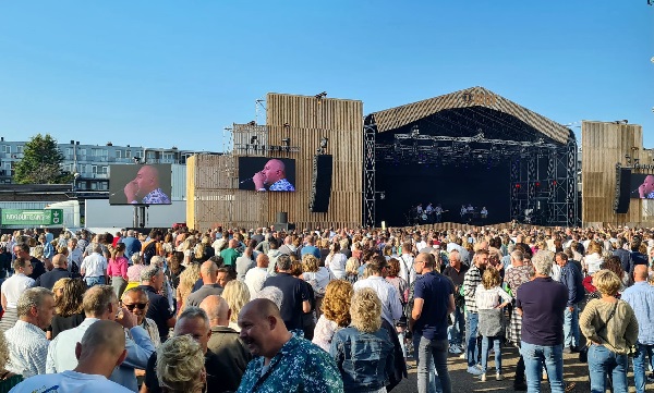 Op 2e dag 'IDDF in Concert' is het nog iets drukker dan op 1e dag