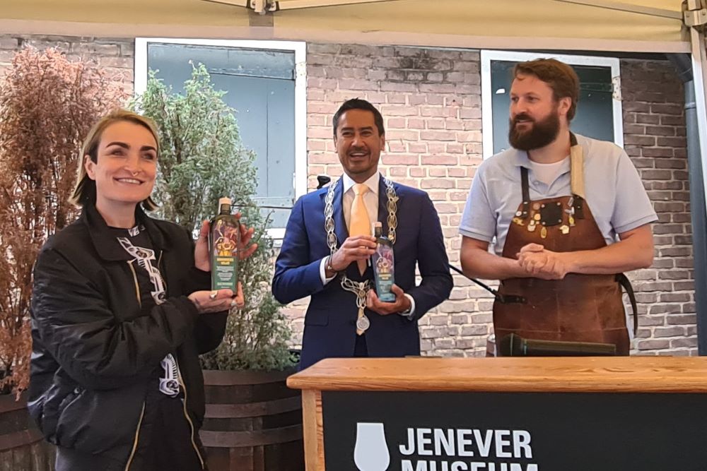 "Voor gebruik even schudden"