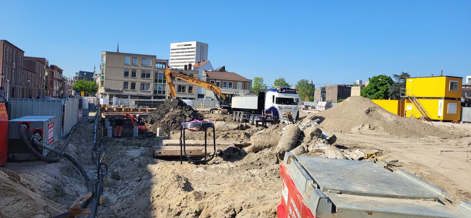 Bouw woontoren s'MAAK begint op en in de grond