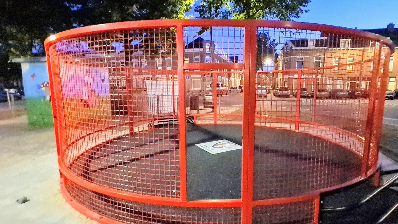 John de Wolf speelplaats op het Rozenburgerplein