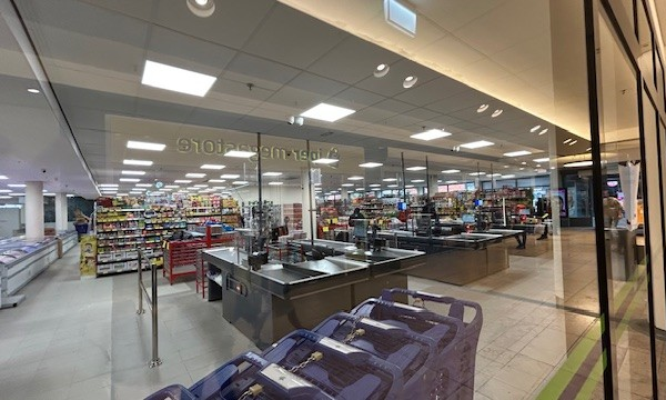 Nieuwe supermarkt Instanbul in Passage gaat open
