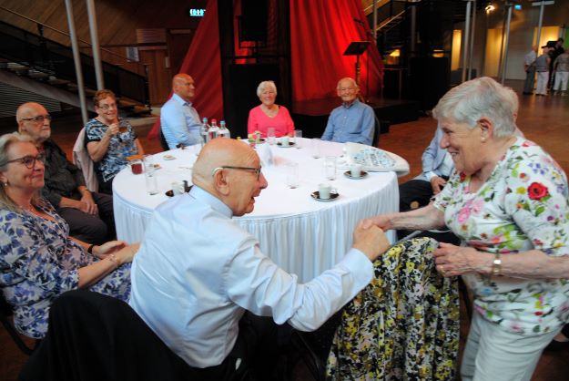 65 diamanten echtparen herbeleven de dag van hun leven