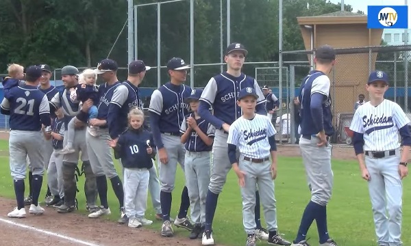 Honkballers Schiedam vieren 75 jaar historie en kijken naar de toekomst