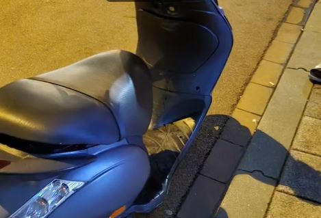 Bestuurder scooter krijgt in één klap twee boetes