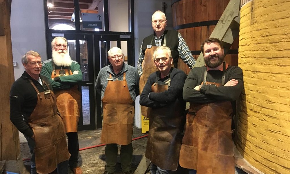 Zie hier in kort beslag: 'cursus jenever & stoken'