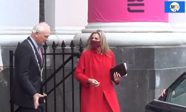 Koningin Máxima opent in Havenkerk Schiedam het Schuldenlab MVS