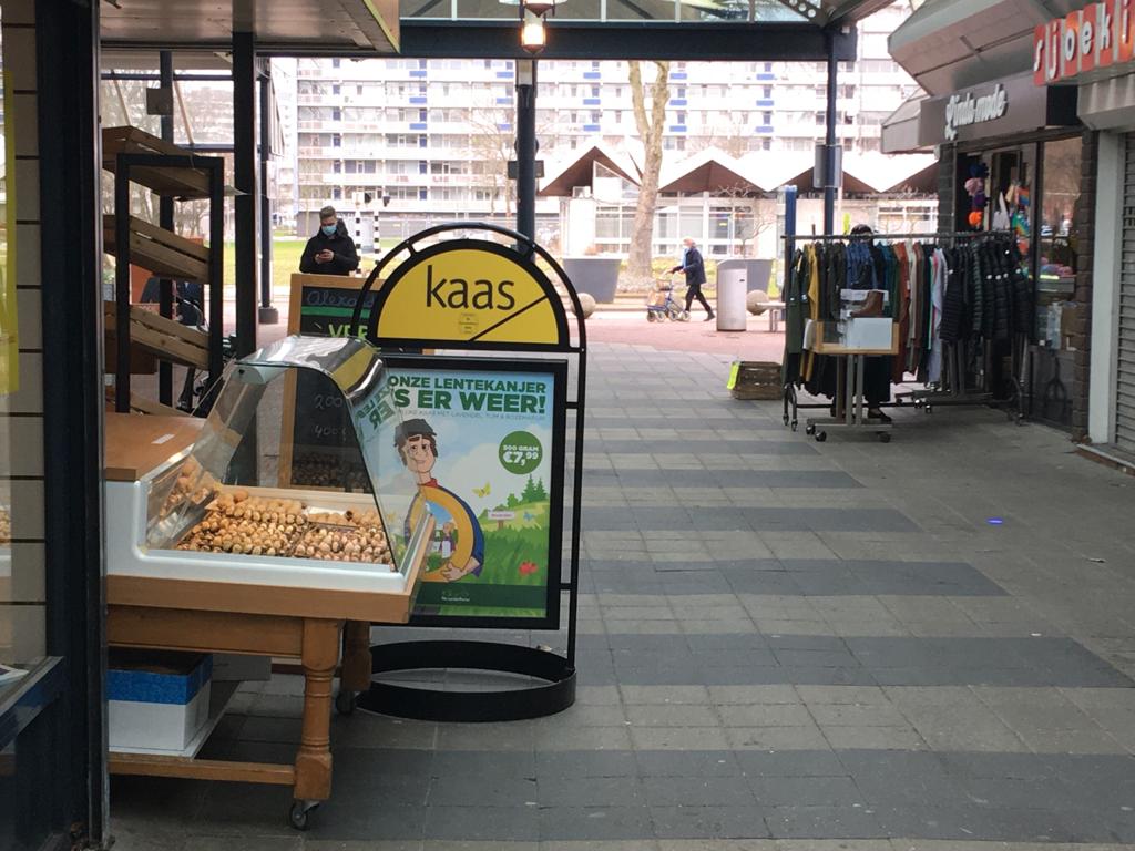Mogen uitstallingen voor de winkel wel of niet? 