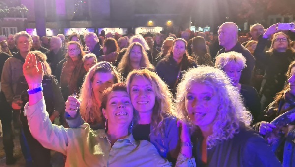 Zondag Sunday in the City met twee coverbands