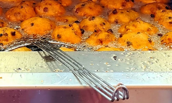 Oudejaarsfeest op de Vlaardingerdijk