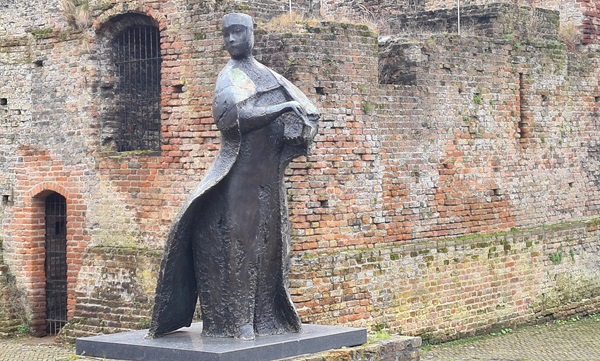 Boekbespreking: Vrouwe Aleida speelt hoofdrol in 'Bloedlijn'