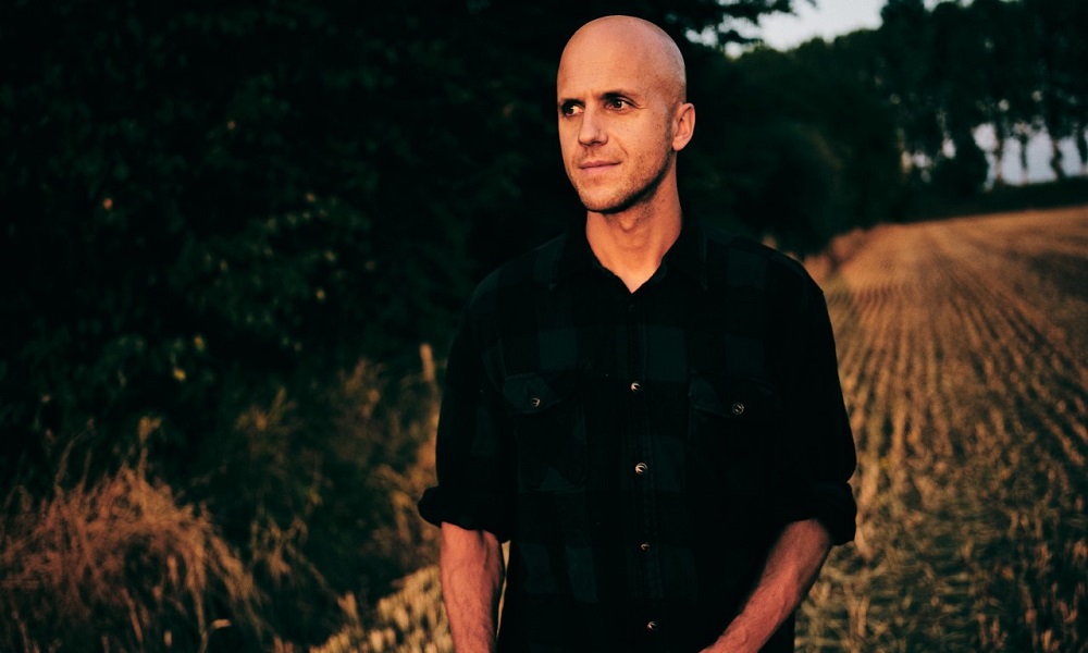 Singer-songwriter Milow met Unplugged Theatertour in Schiedam