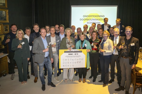 Gemeente: 'Samen met 22 marktpartijen schouders eronder'