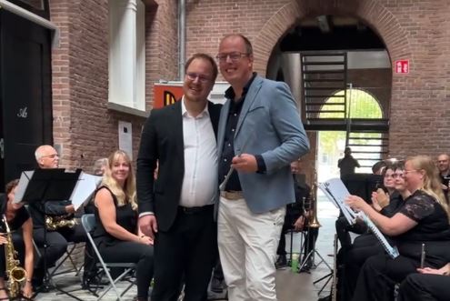 Baton-overdracht bij Harmonie Ambrosius