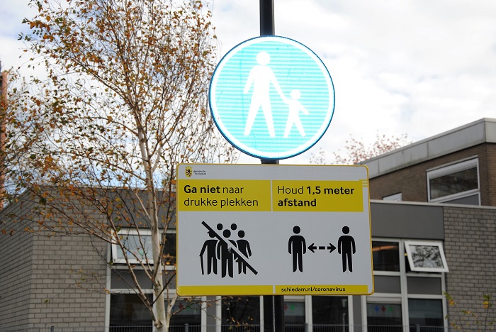 Dagtotaal nieuwe besmettingen landelijk omhoog, in Schiedam omlaag