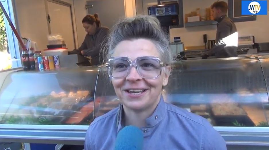 Viswinkel in Spaland tijdelijk van winkel naar kraam