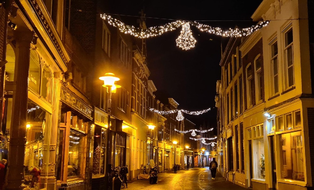 Dit jaar geen sfeerverlichting boven de Hoogstraat