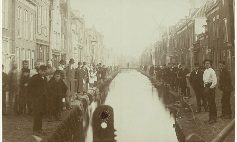 'Groeten uit Schiedam', lezing over historische foto's 