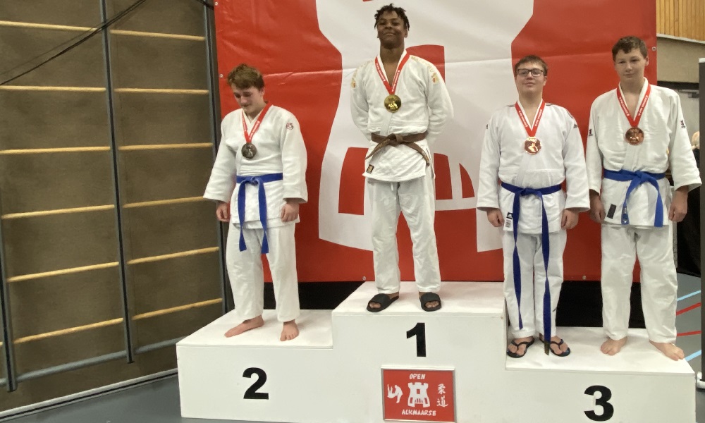 Drie Schiedamse judoka's behalen goud op toernooi in Alkmaar