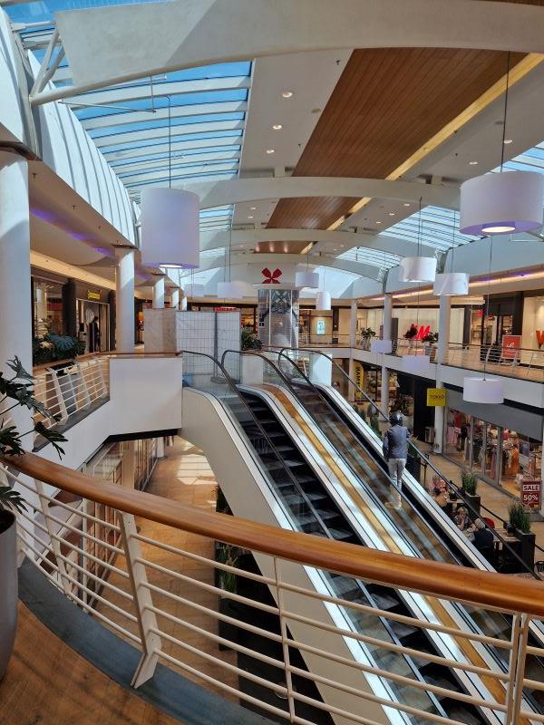 Deze werkzaamheden gebeuren er aan de roltrappen van De Passage